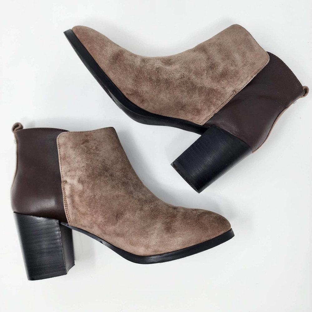 Lands' End  suede leather stacked heel tan brown bootie. EUC 10 Style 474048